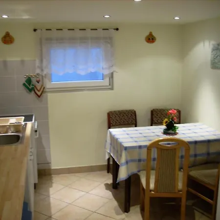 Apartment Ferienwohznung Huhle By Interhome Obernaundorf